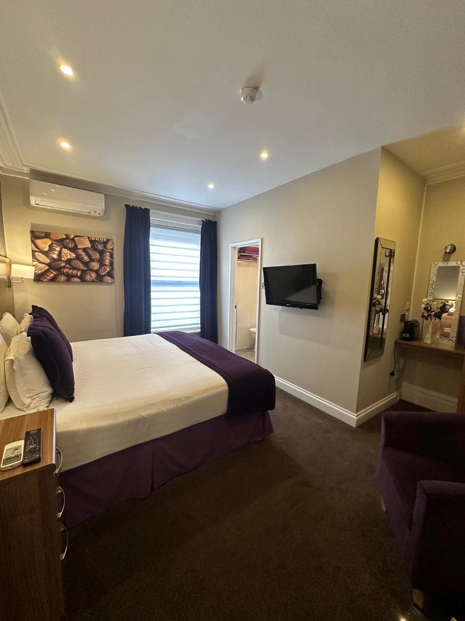 The Chocolate Box Hotel Bournemouth Exterior photo